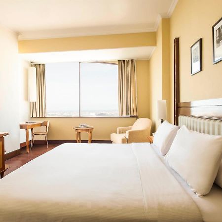 Horison Arcadia Mangga Dua Hotel Jakarta Buitenkant foto