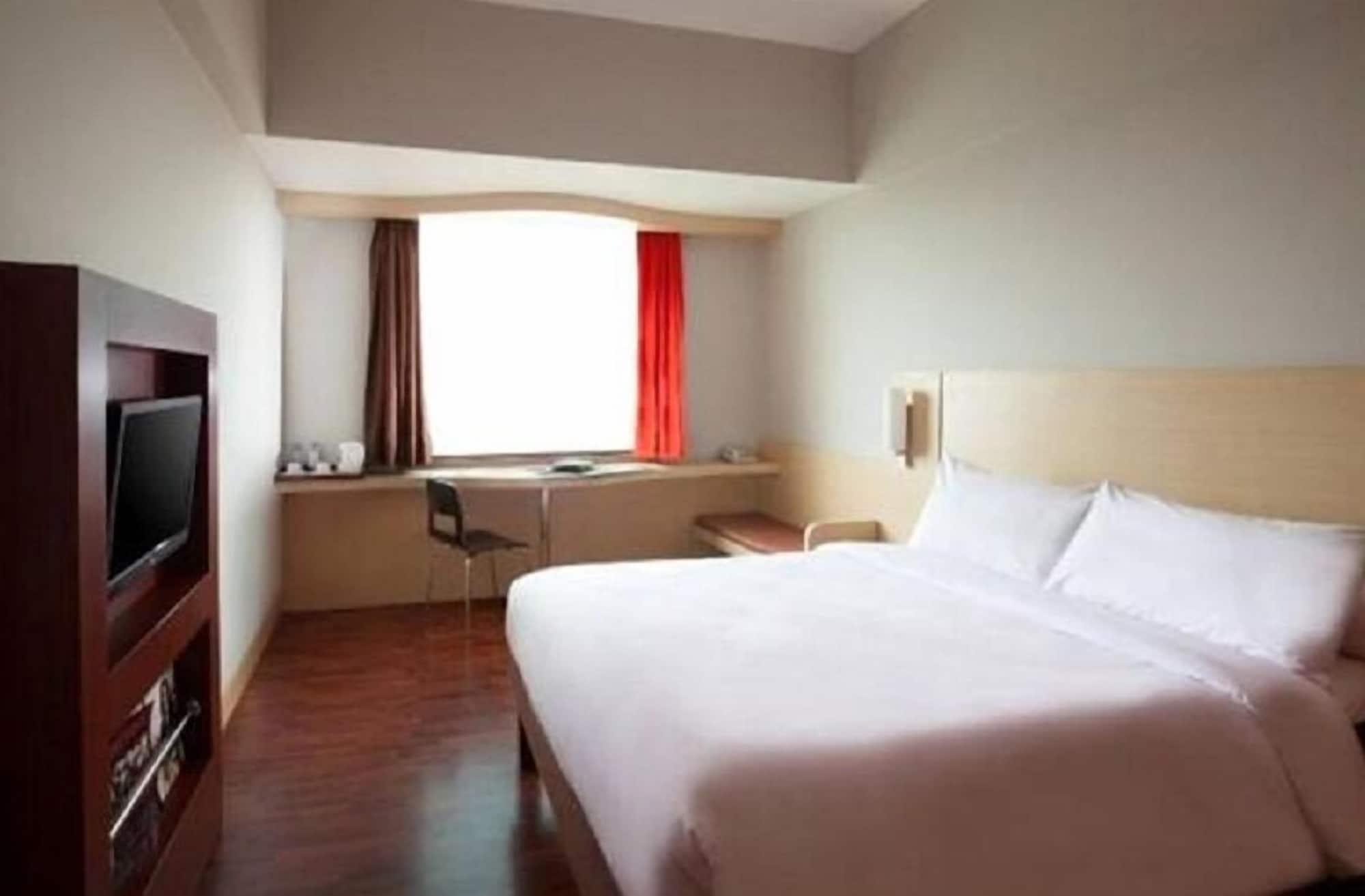 Horison Arcadia Mangga Dua Hotel Jakarta Buitenkant foto